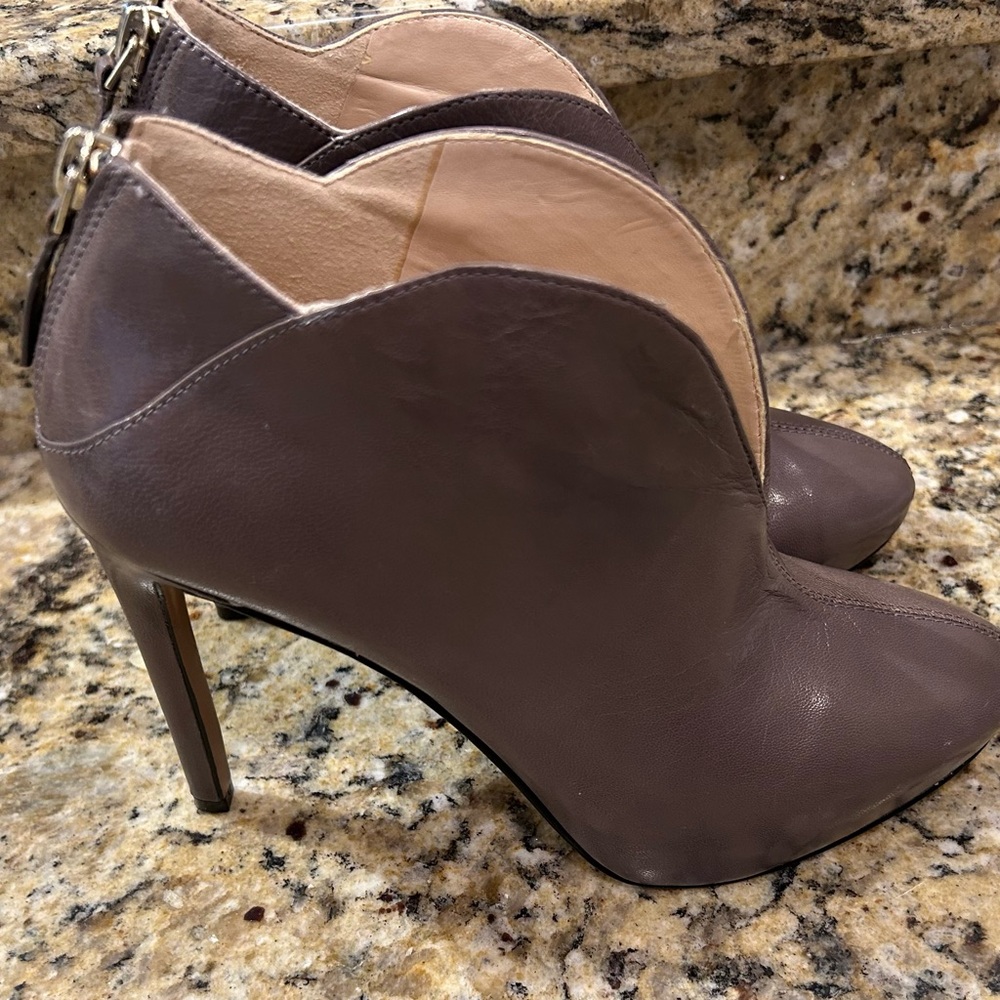 Nine West Taupe Heeled Nero Boots